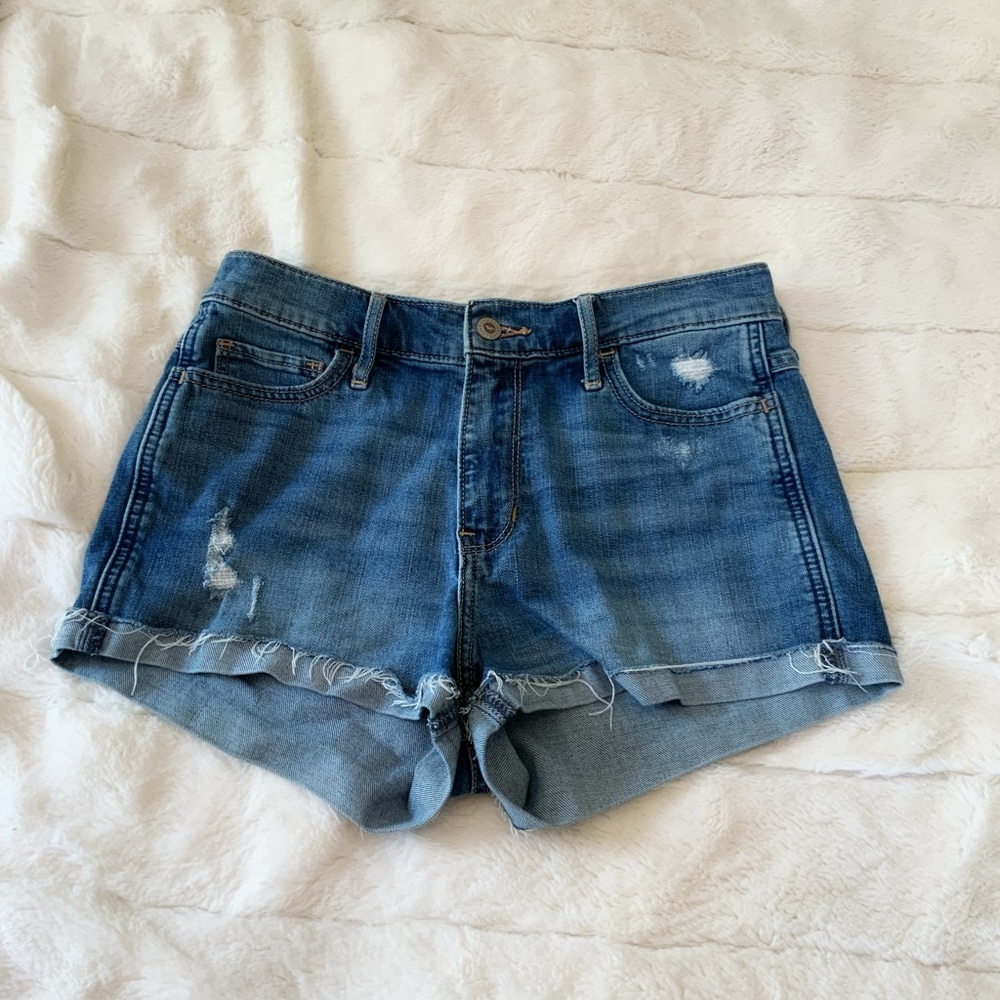 Frayed jean shorts